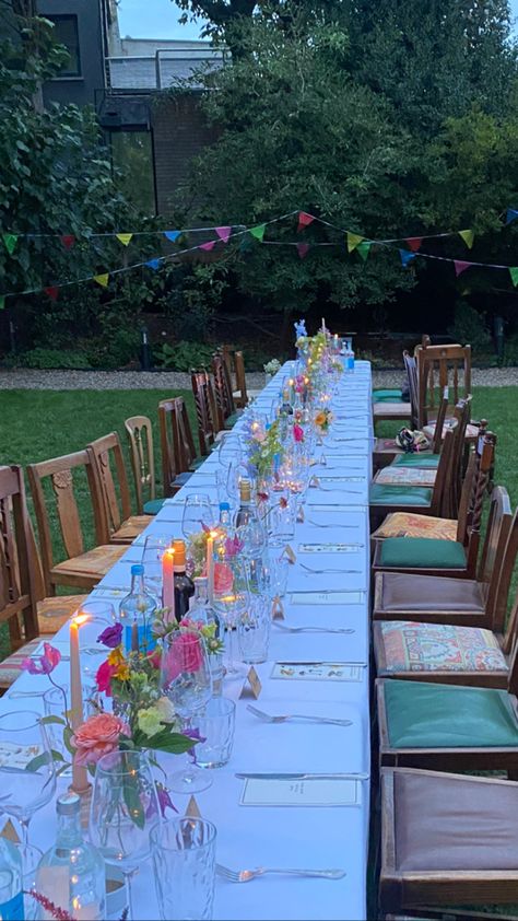 21st birthday Birthday Outside, 21st Birthday Ideas, Birthday Inspiration, Table Layout, Birthday Party 21, 21st Birthday, Small Backyard, Garden Party, Birthday Ideas