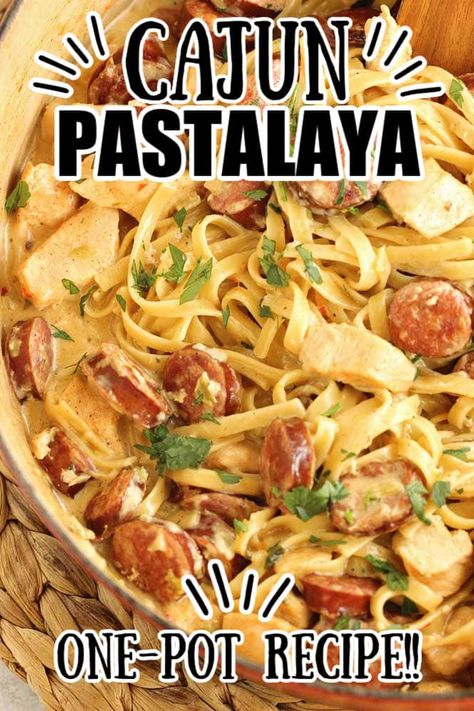 Cajun Pastalaya, One Pot Cajun Pasta, Pastalaya Recipe, Pasta Cajun, Jambalaya Pasta, Pasta Recipes Alfredo, Cajun Pasta, Cajun Dishes, Jambalaya Recipe