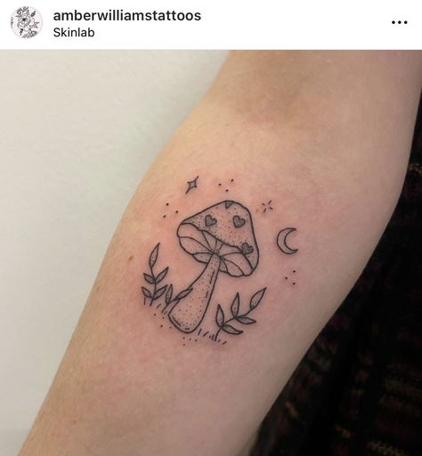 Seahorse Tattoo, Mushroom Tattoo, Party Tattoos, Mushroom Tattoos, Dad Tattoos, Botanical Tattoo, Dot Work Tattoo, Halloween Tattoos, Simplistic Tattoos