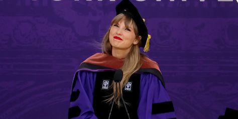 Graduate Wallpaper, Lover Fanart, Taylor Swift Graduation Cap, Taylor Swift Graduation, Club Quotes, Quotes Long, Taylor Swift Lyric Quotes, Taylor Swift Singing, Taylor Swift Drawing