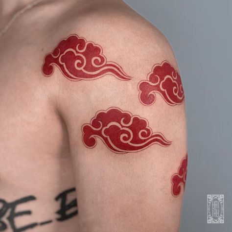 Swirl Tattoo, Armband Tattoos, Korean Tattoos, Handpoke Tattoo, Cloud Tattoo, Irezumi Tattoos, Red Ink Tattoos, Red Tattoos, Japanese Tattoo Designs