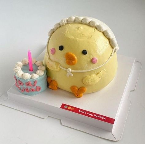 Small Birthday Cakes, Chicken Cake, Duck Cake, Korean Cake, Funny Birthday Cakes, Mini Cakes Birthday, Cute Baking, 3d Cake, Creative Birthday Cakes