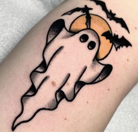 Petit Tattoo, Ghost Tattoo, Tattoo Zeichnungen, Tattoos Geometric, Drawing Tattoo, Spooky Tattoos, Halloween Tattoo, Initial Tattoo, Gothic Tattoo