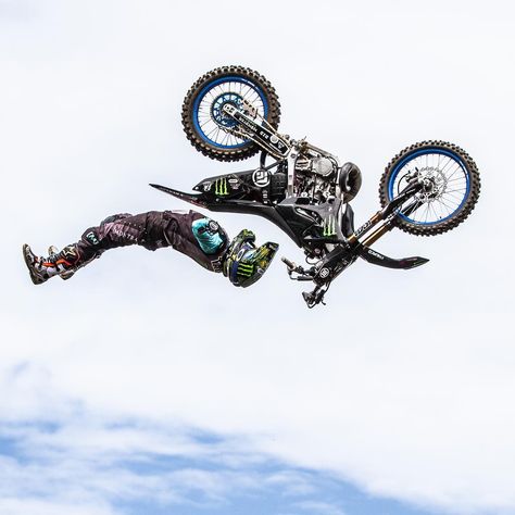 I Have No Limitations, Motorcycle Stunts, Freestyle Motocross, Biker Photography, Dirt Bike Racing, Motocross Love, Cool Dirt Bikes, Motorcross Bike, Stunt Bike