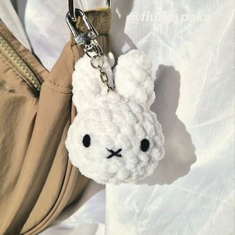 Fimo Kawaii, Crochet Fairy, Easy Crochet Animals, Crochet Keychain Pattern, Crochet Business, Crochet Design Pattern, Kawaii Crochet, Fun Crochet Projects, Crochet Design