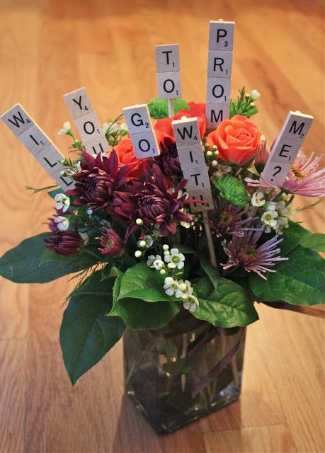 Scrabble message. How could anyone say no? Cute Promposal Ideas, Cute Promposal, Best Prom Proposals, Prom Invites, Prom Flowers Bouquet, Cute Promposals, School Dance Ideas, Promposal Ideas, Funny Prom