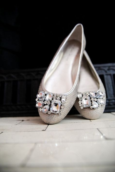 shoes Harper Fowlkes House Wedding, Wedding Shoes Vintage, Baby Niece, Chic Chic, Wedding Shoes Flats, Wedding Flats, Cute Flats, Silver Flats, Fabulous Shoes