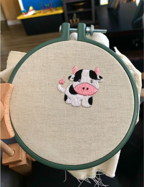 Cow Embroidery Design Free Pattern, Cow Hand Embroidery, Cow Embroidery, Key Change, Simple Embroidery Designs, Hand Embroidery Projects, Learn Embroidery, Hat Embroidery, Simple Embroidery