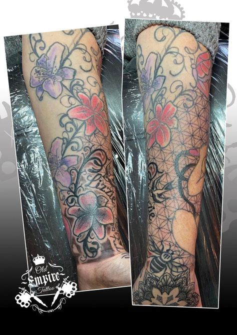 Loved doing this dot-work geometric gap filler!😊👌 #oldempiretattoostudio #fillertattoo #dotworktattoo #geometrictattoo #geometrictattoos #geometrictattoo Dot Work Gap Filler Tattoo, Gap Filler Tattoo Ideas, Geometric Tattoo Filler, Gap Filler Tattoo, Unique Half Sleeve Tattoos, Filler Tattoo, Empire Tattoo, Tattoo Filler, Dot Work Tattoo