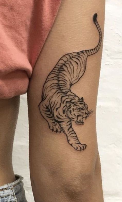 Tiger Stencil, White Tiger Tattoo, Tattie Scones, Tiger Tattoo Design, Cross Tattoos, Buddha Tattoo, Master Board, Inspiration Tattoos, Tattoos Geometric