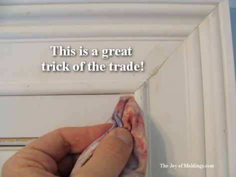 Painting Trim Tips, House Painting Tips, Painting Tricks, Plastic Molding, Concrete Patio Makeover, Painting Hacks, Floor Makeover, Painting House, Italy House