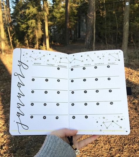 Bullet Journal Monthly Spread, January Bullet Journal, Bullet Journal Banner, Bullet Journal Notes, Bullet Journal Paper, Bullet Journal Tracker, Bullet Planner, Bullet Journal Aesthetic, Bullet Journal Notebook