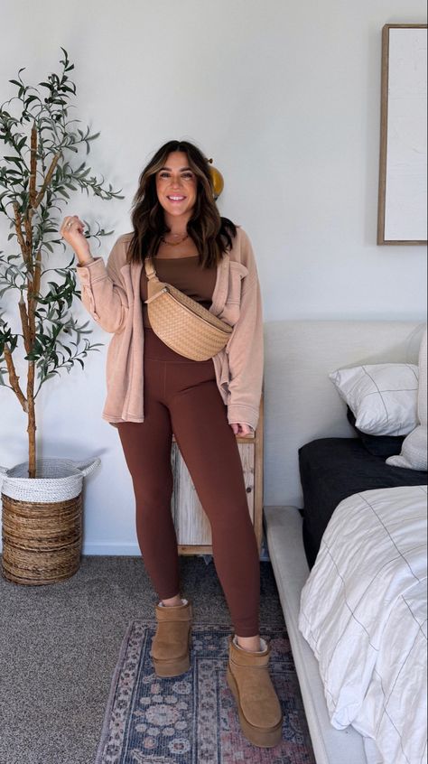 Cozy fall look, Mom style for fall, mom outfit for running errands or school drop off and pick up, soft leggings lulu enspired, ugg inspired boot Legging Mom Outfits, Mom Leggings Outfits, Hot Mom Aesthetic Outfits, Brown Leggings Outfit, Aerie Lumberjane, Mom Aesthetic Outfit, Young Mom Outfits, Hot Mom Outfits, Young Mom Style