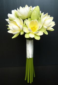 Lotus bouquet Lotus Flower Bouquet, Lotus Bouquet, White Lotus Flower, White Wedding Bouquets, White Lotus, Deco Floral, White Bouquet, Bouquet Of Flowers, Wedding Wishes