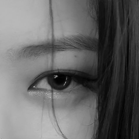 Eyes Wallpaper, Photos Of Eyes, Black Hair Kpop, Blackpink Poster, Profile Pictures Instagram, Jennie Kim Blackpink, Blackpink Photos, الرسومات اللطيفة, Blackpink Jennie