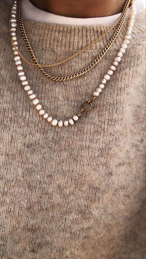 Looks Street Style, A Necklace, Looks Chic, 가을 패션, Girly Girl, Look Fashion, Autumn Winter Fashion, Jewelry Inspiration, Gold Chains