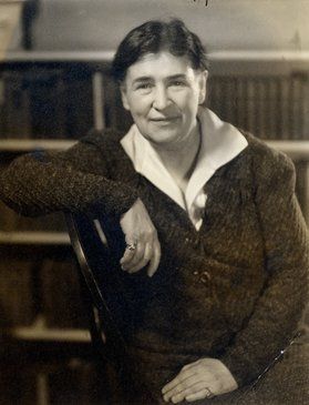 Willa Cather on December 7, 1936 Willa Cather, Genealogy Research, December 7, Genealogy, Authors, 20th Century, Fictional Characters