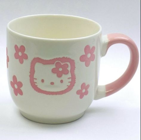 Sanrio Kitchenware, Sanrio Kitchen, Hello Kitty Mug, Color Me Mine, Diy Pottery Painting, Pretty Mugs, Keramik Design, Painted Mugs, Hello Kitty Items