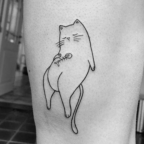 25 The Best Cat Tattoos In 2020 – KingdomOfCats Retro Cat Art, Black Cat With Big Eyes, Fat Cat Tattoo, Tiny Tattoos Ideas, Daughters Tattoo, Mine Tattoo, Inspiring Quote Tattoos, Purple Tattoos, Cute Cat Tattoo