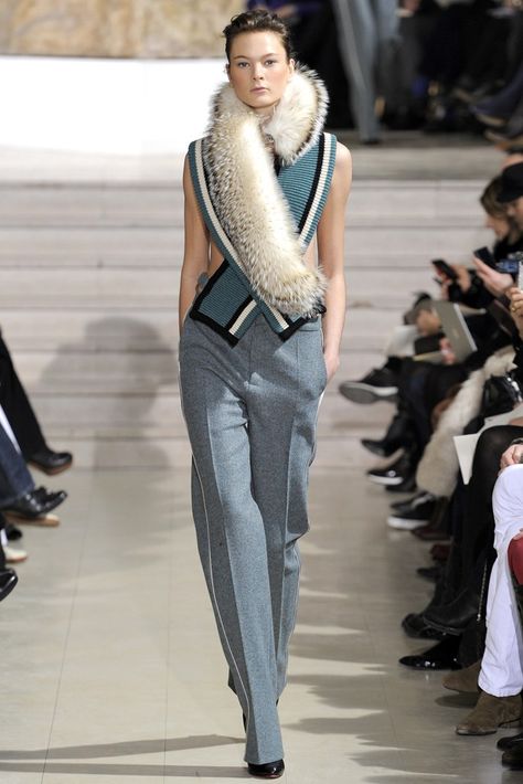 Bouchra Jarrar Spring 2012 Couture Photos Backless Vest, 2012 Couture, Bouchra Jarrar, Collection Couture, Paris Mode, Spring Couture, Couture Runway, Fashion Illustrations, Couture Collection