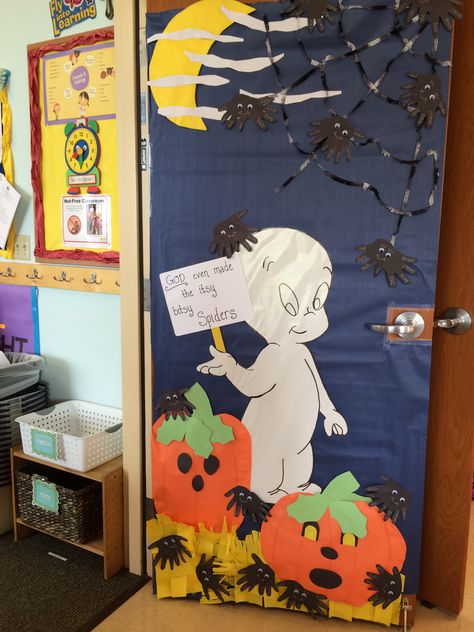 Casper the friendly ghost! Casper The Friendly Ghost Party, Casper Decoration, Casper The Friendly Ghost Trunk Or Treat, Casper The Friendly Ghost Door Decoration, Halloween Locker Ideas, Casper Halloween Decorations, Ghost Door Decoration, Halloween Door Decorations Classroom, Halloween Doors