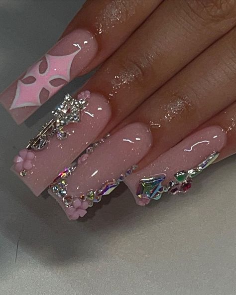 Nail Ideas For Short Nails, Ideas For Short Nails, Girly Acrylic, Acrylic Toe Nails, Acrylic Nail Set, Punk Nails, Baddie Nails, Girly Acrylic Nails, Cute Acrylic Nail Designs