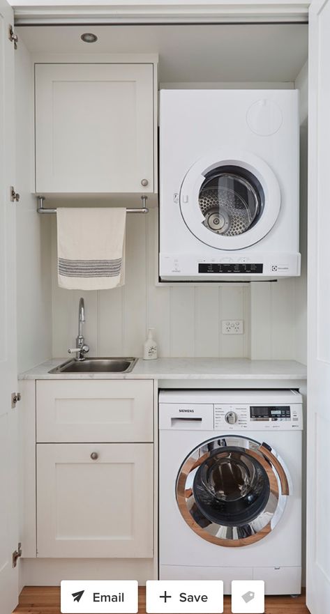 Laundry Room Ideas Outdoor, White Laundry Room Ideas, White Laundry Room, Laundry Cupboard, Laundry Makeover, Laundry Chute, Country Laundry Rooms, Farmhouse Wallpaper, Compact Laundry