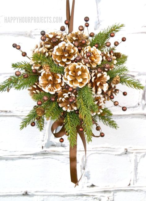 Pinecone Decorations Diy, Diy Kissing Ball, Pinecone Diy, Ball Looks, Diy Thanksgiving Decorations, Pine Cone Christmas Decorations, Neutral Holiday Decor, Wreath Alternative, Kissing Ball