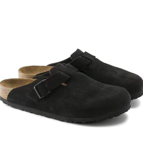 Men’s Birkenstock Clogs Black Black Birkenstock Clogs, Boston Birkenstock, Boston Soft Footbed, Gold Trainers, Bob Chapeau, Birkenstock Clogs, Black Birkenstock, Boston Clogs, Black Clogs