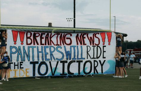 Football Crash Banners, Pep Rally Ideas, High School Football Posters, Run Through Signs, Cheer Banners, Football Banners, Rally Ideas, Spirit Posters, School Spirit Posters