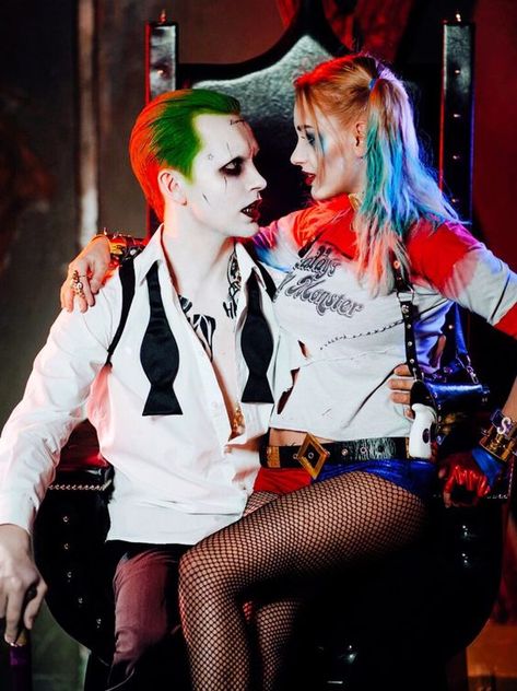 Harley Queen Y Joker, Harley Quinn Disfraz, Harley Costume, Partner Halloween Costumes, Cool Couple Halloween Costumes, Joker Y Harley Quinn, Joker Halloween Costume, Harley Quinn Halloween Costume, Joker Harley Quinn