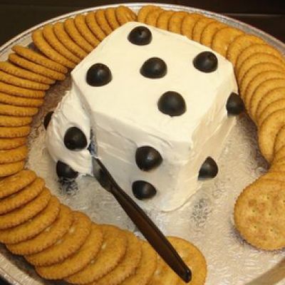 Bunco Snacks, Bunco Food, 007 Party, Halloween Bunco, Bunco Ideas, Game Night Food, Bunco Game, Game Night Parties, Bunco Party