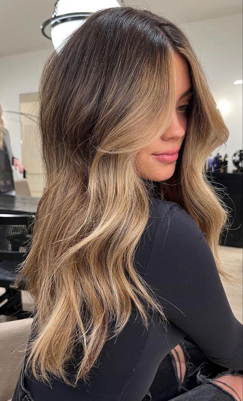 Bronde Balayage Hair, Balyage Long Hair, Haircolor Ideas, Light Brunette Hair, Blonde Hair With Roots, Butterfly Haircut, Bronde Balayage, Brown Hair Inspo, Bronde Hair