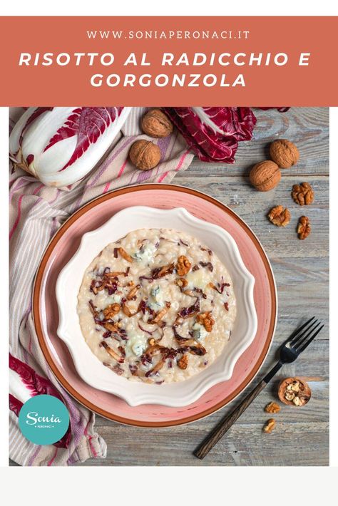 Il #risotto #radicchio e #gorgonzola è un primo piatto classico molto saporito, che non può mancare in un ricettario tradizionale. Scommetto che sarà apprezzato da tutta la famiglia! Risotto Radicchio, Italian Recipes, Vegan Vegetarian, Food Ideas, Cereal, Oatmeal, Cooking Recipes