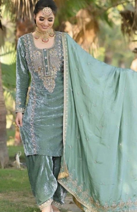 Punjabi Velvet Salwar Suits, Velvet Salwar Suit Designs, Organza Salwar Suit Design, Lady Suits Fashion, Lohri Outfits, Velvet Suits Design Women, Grey Sharara, Velvet Salwar Kameez, Velvet Salwar Suit