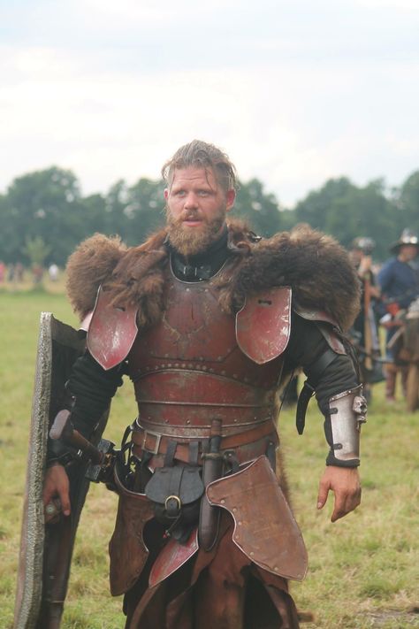 Fantasy, larp, barbar, barbarian, fighter, warrior, celtic, keltisch, bracar, bracar keltoi, conquest, live adventure, mythodea, Larp Barbarian, Viking Clothes, Larp Inspiration, Larp Ideas, Larp Armor, Game Board, Fantasy Inspiration, Larp, Image Types