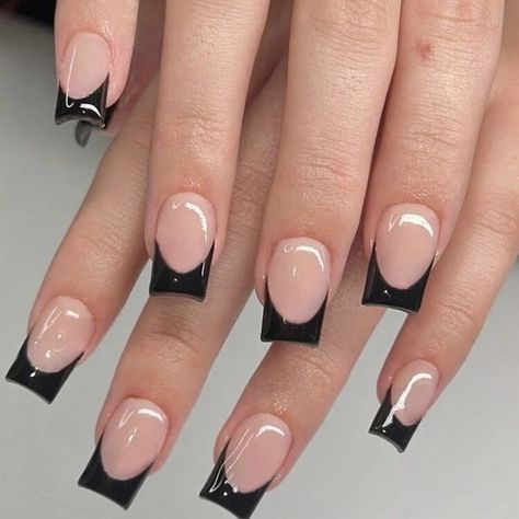 Acrylic press on nails Black French Nails, Nagellack Trends, Nagel Tips, Girly Acrylic Nails, French Tip Acrylic Nails, French Acrylic Nails, Short Square Acrylic Nails, Black French, Nail Swag