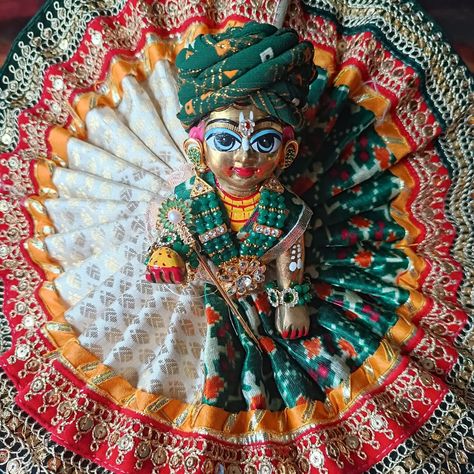 😍💥 Kanha Poshak, Ladoo Gopal Dress, Deity Clothes, Krishna Dress, Janmashtami Decoration, Glass Splashbacks, Laddu Gopal Dresses, Brother And Sister Love, Krishna Book