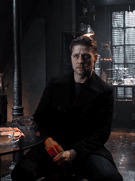 James Gordon Gotham, Jim Gordon Gotham, Ben Mckenzie Gotham, Gotham Memes, Benjamin Mckenzie, Gotham Show, Whiskey Lullaby, Gotham Tv Series, James Gordon