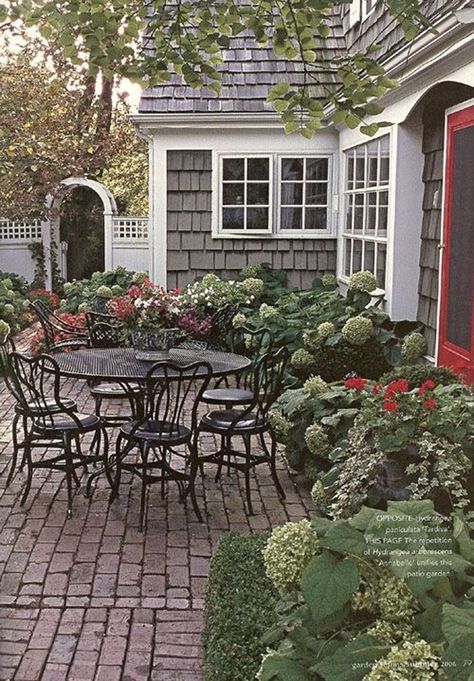 Old Brick Patio, Lakeside Landscaping, Country Patio, Ceiling Window, Brick Patio, Patio Fence, Patio Inspiration, Diy Outdoor Decor, Brick Patios