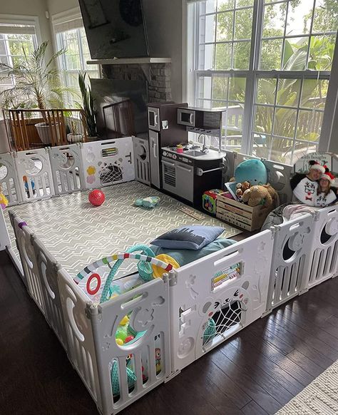 Toddler Play Area, Baby Play Areas, Cozy Baby Room, Living Room Playroom, Baby Playroom, Newborn Baby Tips, Newborn Mom, Baby Life Hacks, Baby Room Inspiration