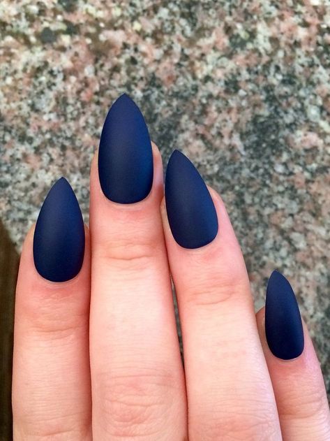 Matte Navy Blue Nails, Matte Blue Nails, Fingernail Colors, Nails Navy Blue, Blue Fake Nails, Nail Art Matte, Gel Moment, Nails Navy, Ongles Gel Violet