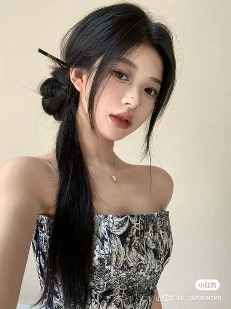 Chinese Traditional Hairstyles, Chinese Douyin, Hanfu Hairstyles, Cute Box Braids, Traditional Hairstyle, Cute Box Braids Hairstyles, Chinese Hairstyle, Hair Up Styles, Favorite Hairstyles