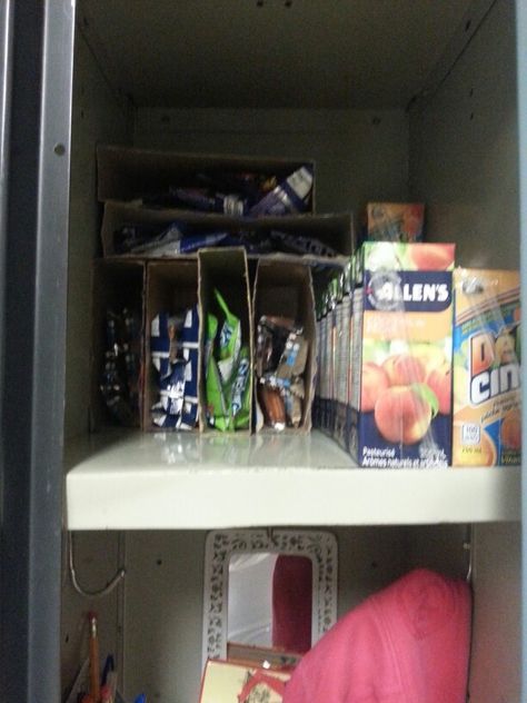 Stock your locker so you can grab a snack between classes. Snack Locker School Ideas, Snack Locker School, Snacks For Locker, Locker Snacks Stash, Snack Locker Ideas, Locker Necessities, Work Locker Ideas, Locker Snacks, Snack Locker