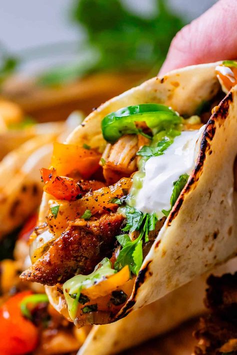 Mexican Chicken Wraps Recipes, Bbq Mexican Food, Crispy Chicken Fajitas, Chicken Fajita Sandwich Recipe, Chicken Thigh Fajita Recipe, Chicken Tenderloin Recipes Mexican, Chicken Fajita Tacos Easy Recipes, Chicken Fajita Enchiladas, Fajita Night Party Dinners