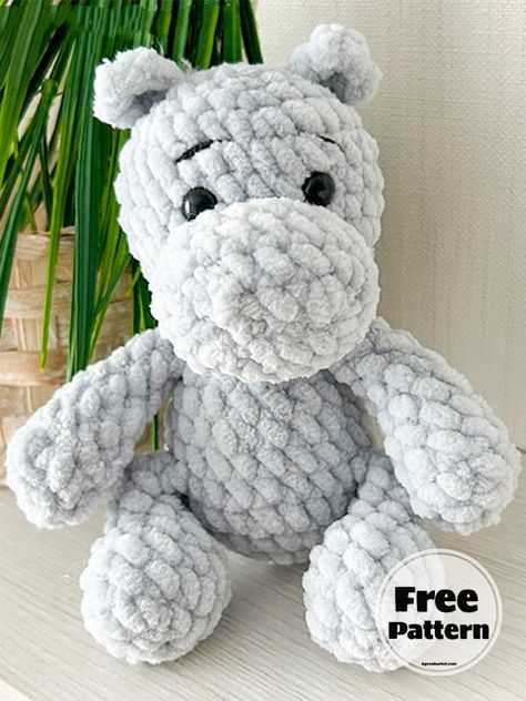 Hippo Amigurumi, Crochet Totoro, Crochet Elephant Pattern, Crochet Hippo, Amigurumi Today, Plush Crochet, Easy Crochet Animals, Amigurumi Doll Pattern, Crochet Animals Free Patterns