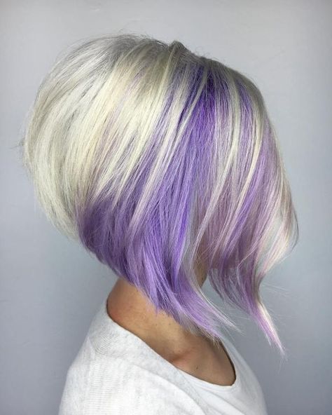 40 Two Tone Hair Styles Lavender Bob, Stacked Bob Hairstyles, Layered Bob Haircuts, Stacked Bob Haircut, Split Hair, Chic Hairstyles, Tone Hair, Blonde Bobs, Thick Hair