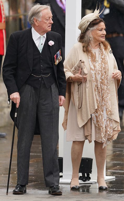 Louise Mountbatten, Louise Windsor, Samantha Cameron, White Fascinator, Monaco Princess, Carole Middleton, Marie Chantal, Lady Louise Windsor, English Royalty