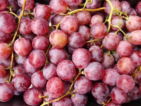 Roasted Grape Recipes, Roasted Fruit, Cumin Chicken, Roasted Grapes, Grape Recipes, How To Roast, Red Grapes, Fruit And Veg, Fruit Recipes