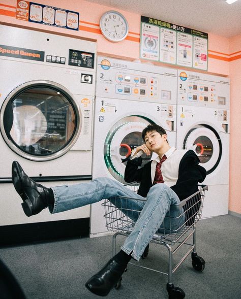 Laundry Shoot, Coin Laundry, Grad Photography, Laundry Mat, Laundry Shop, Digital Painting Techniques, Love Cover, Figure Reference, Men Photoshoot